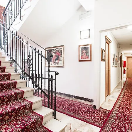 Des Bains Aparthotel 3*